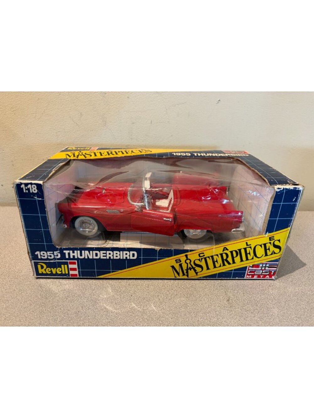 Revell Masterpieces 1:18 Scale 1955 Ford Thunderbird Convertible Diecast Model C